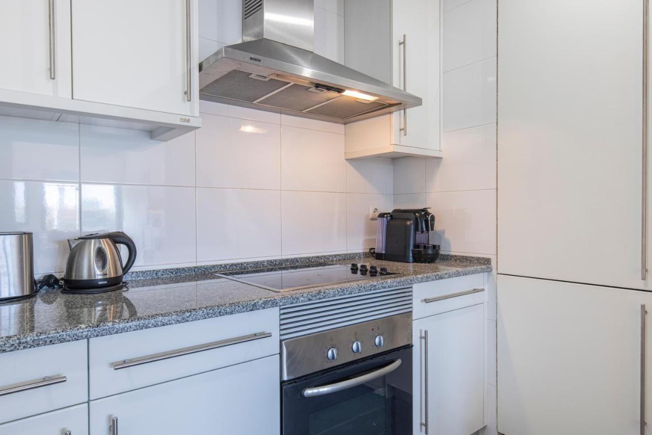 Fancy Apartment W/Metro At Doorstep By Lovelystay Lisbon Exterior photo